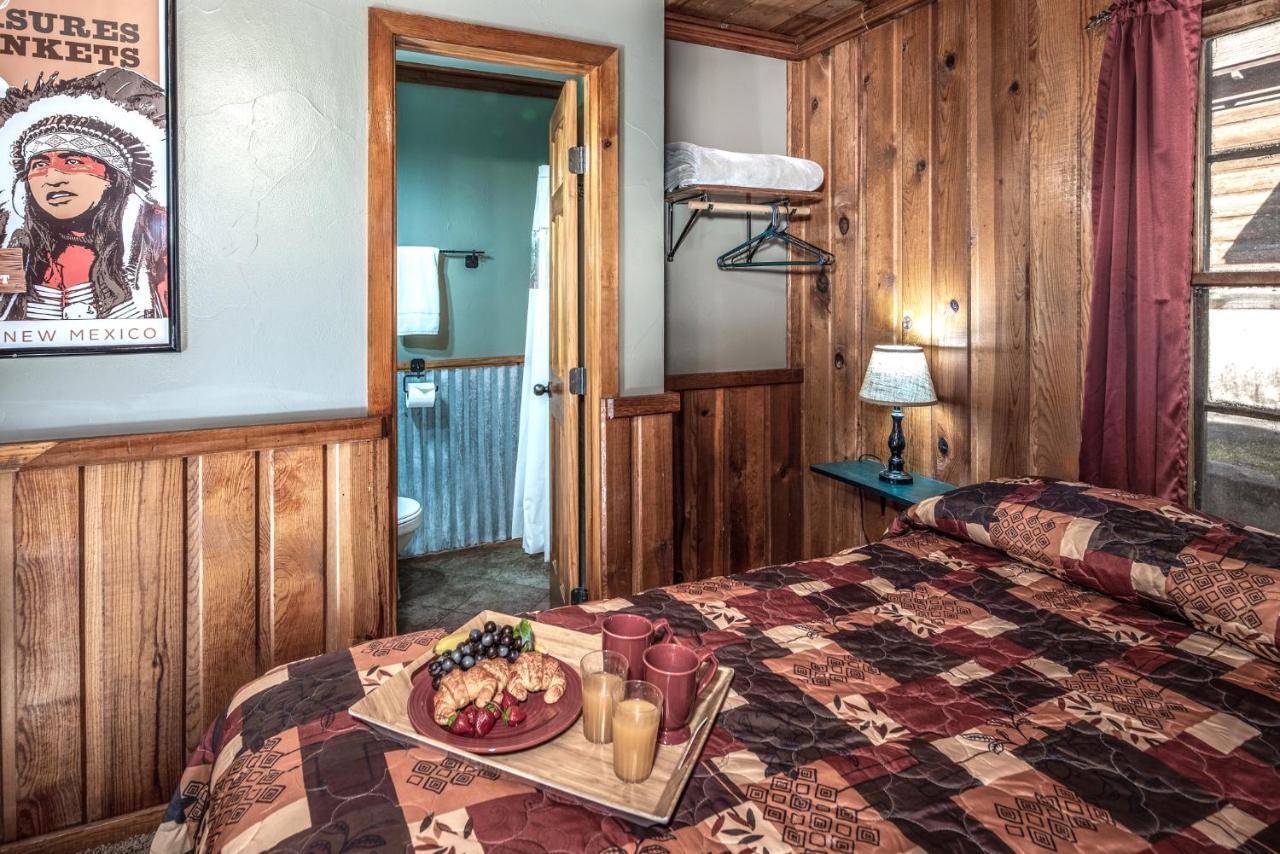 Apache Village 5, Queen Bed, Midtown, Sleeps 2 Ruidoso Esterno foto
