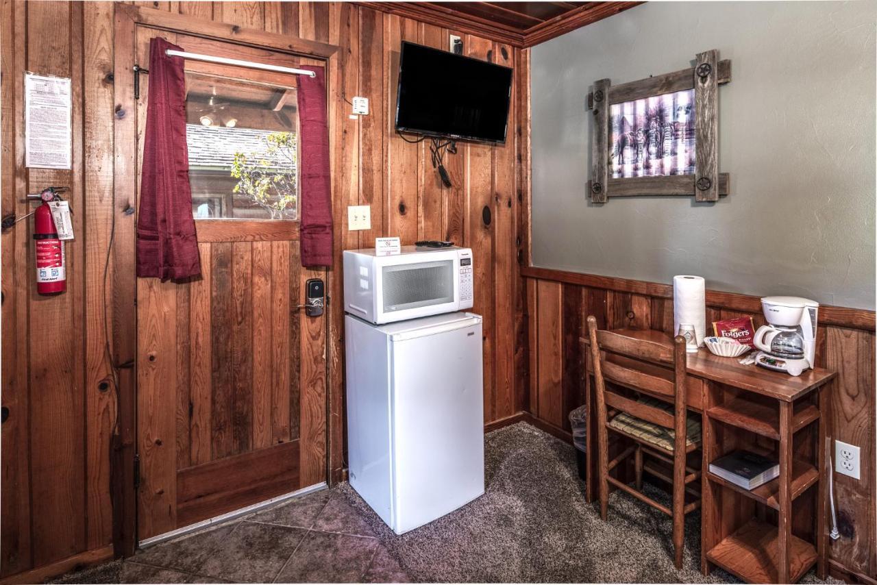 Apache Village 5, Queen Bed, Midtown, Sleeps 2 Ruidoso Esterno foto