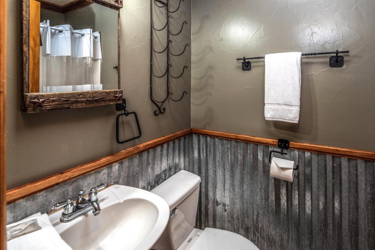 Apache Village 5, Queen Bed, Midtown, Sleeps 2 Ruidoso Esterno foto
