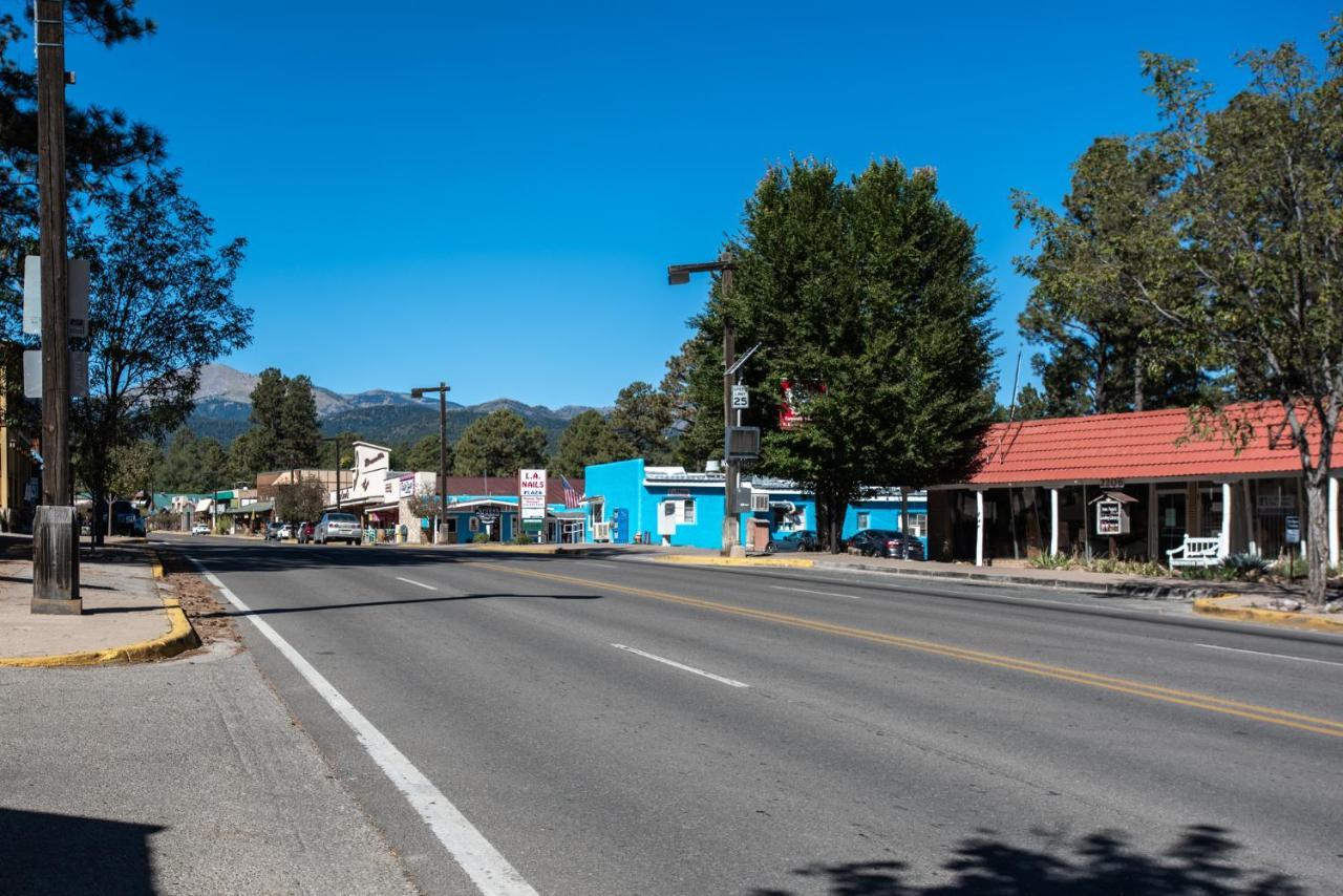 Apache Village 5, Queen Bed, Midtown, Sleeps 2 Ruidoso Esterno foto