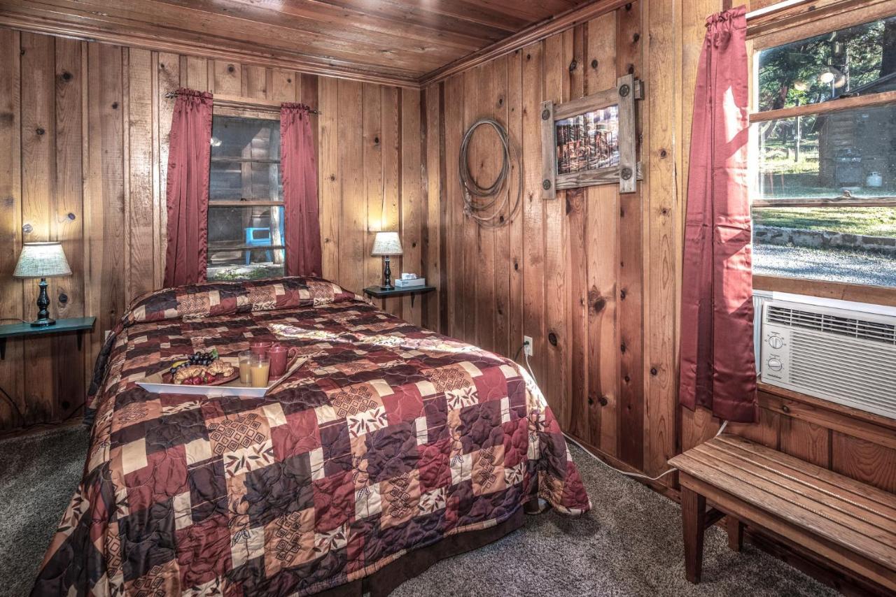 Apache Village 5, Queen Bed, Midtown, Sleeps 2 Ruidoso Esterno foto